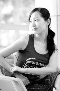 何烨个人资料,才华横溢的青年才俊，多领域成就斐然